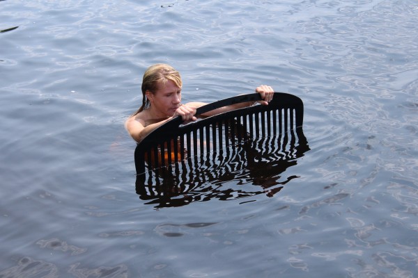 threading water